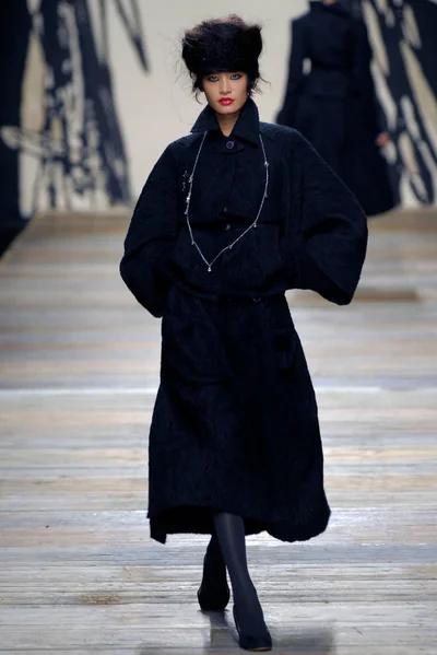 Look 32